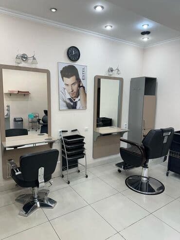 Сдается парикмахерское кресло в салоне красоты (5 мкр) Наработанное