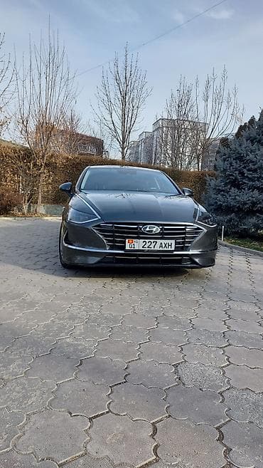 Hyundai Sonata: 2019 г., 2 л, Автомат, Бензин, Седан