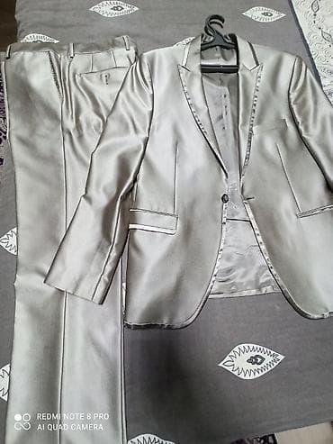 атласные брюки: Мужской костюм двойка, сатиновый блеск, цвет шампань/светлый тауп. - — 1