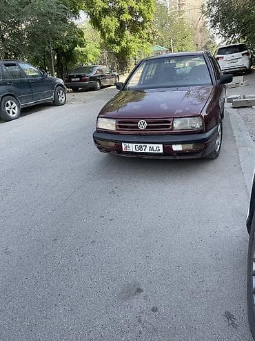 1994: Volkswagen Vento: 1994 г., 1.8 л, Механика, Бензин, Седан — 4