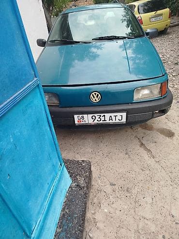 Volkswagen Passat: 1991 г., 1.8 л, Механика, Бензин, Универсал — 3