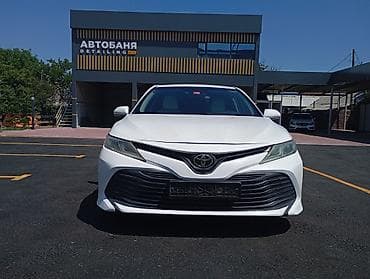 camry 5: Toyota Camry: 2018 г., 2.5 л, Автомат, Гибрид, Седан — 2