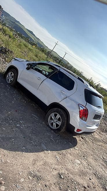 тирано: Chevrolet Trax: 2020 г., 1.6 л, Автомат, Дизель, Внедорожник — 5
