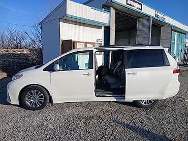 Транспорт: Toyota Sienna: 2020 г., Минивэн — 3