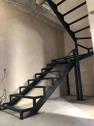 сапок мост: Металлическая лестница Для дома, Бесплатный замер, Форма лестницы: П-образная, Стиль: Лофт — 10