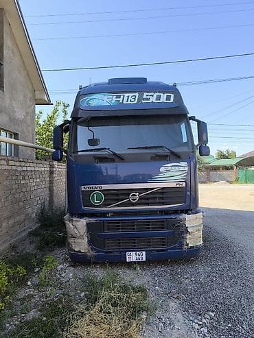 Тягач, Volvo, 2012 г., Тентованный