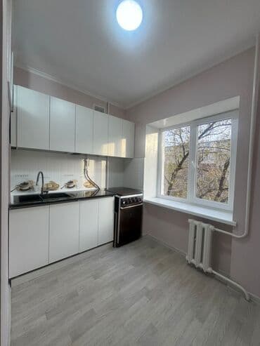 квартира на два часа: 2 комнаты, 465 м², Индивидуалка, 3 этаж, Косметический ремонт — 1