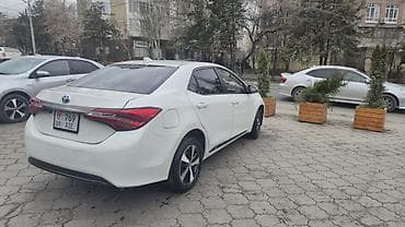 lexus rx 450h: Toyota Corolla: 2019 г., 1.8 л, Вариатор, Гибрид, Седан — 6