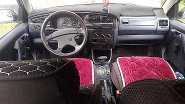 dodge chalanger: Volkswagen Vento: 1992 г., 1.8 л, Автомат, Седан — 5