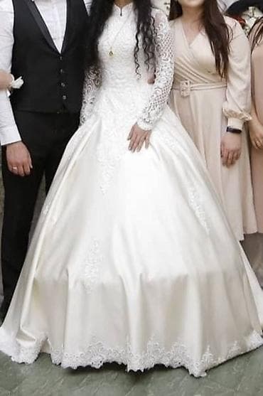 swarovski: Свадебное платье, Alvina Valenta, M, Дизайнерское, Закрытое, Со шлейфом, Атлас, Пышное, Турция, Камни Swarovski, Жемчуг, Кружево, Б/у — 4