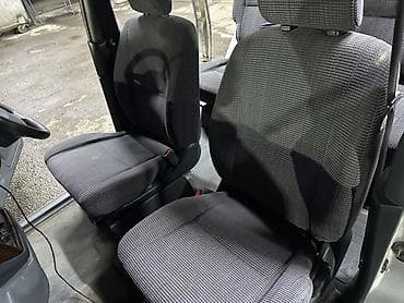 motor cycle: Mitsubishi Dion: 2000 г., 2 л, Автомат, Бензин, Минивэн — 7