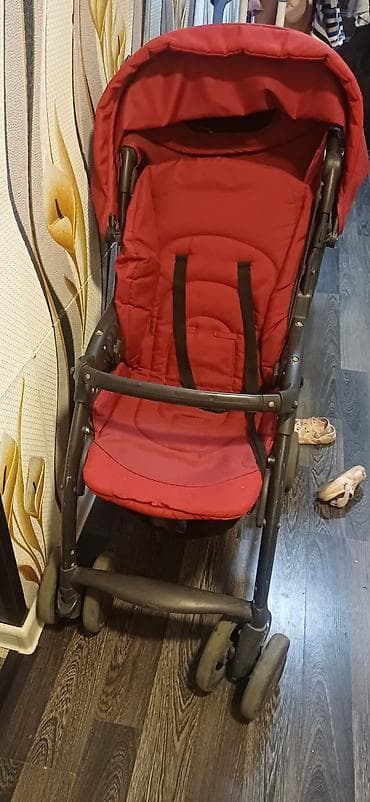 foo foo: Прогулочная коляска вишнёвого цвета. Особенности: - Лёгкая складная — 2