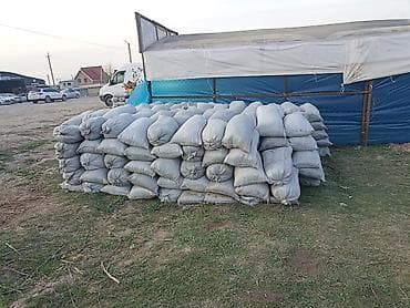 высокие грядки: Плодородная почвенная смесь в мешках. - Состав: рыхлый темный грунт — 2