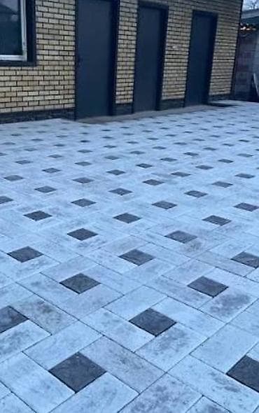 Укладка тротуарной плитки и брусчатки под ключ - Профессиональное