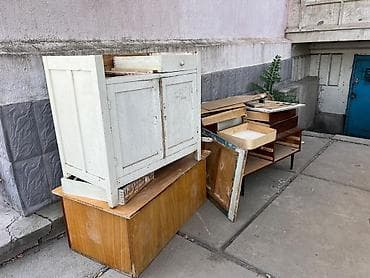 гантели даром: Отдам даром мебель можно на дрова
самовывоз — 1