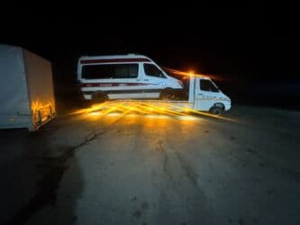 битые авто: Эвакуатор, Mercedes-Benz, 2004 г., Прямая — 8