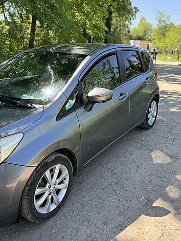 ниссан авто: Nissan Note: 2014 г., 1.5 л, Механика, Дизель, Хэтчбэк — 3