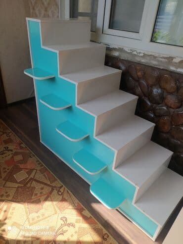 Полка,ширина 50 см. высота 1.20,длина 1.40, почти новая