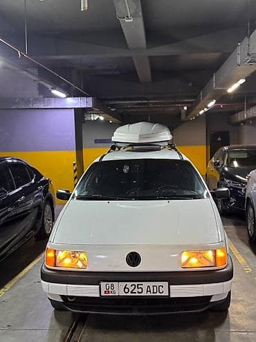Volkswagen Passat: 1990 г., 1.8 л, Механика, Бензин, Универсал