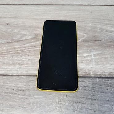 Poco Apple M3, Б/у, 128 ГБ, цвет - Желтый, 2 SIM