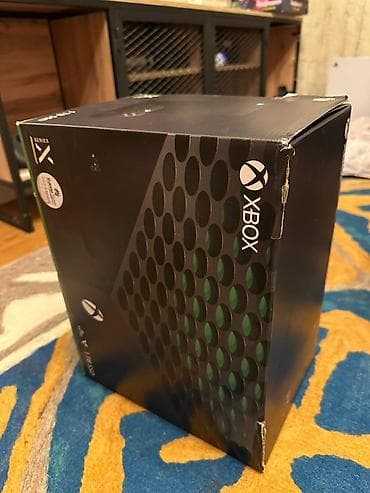 Продаю Xbox Series X 1TB в отличном состоянии. Покупали в ЦУМе, есть — 4