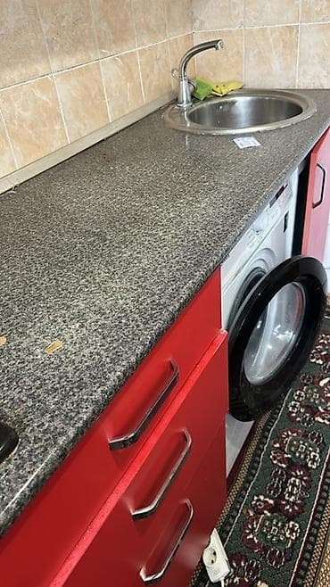 Кухонный гарнитур, цвет - Красный