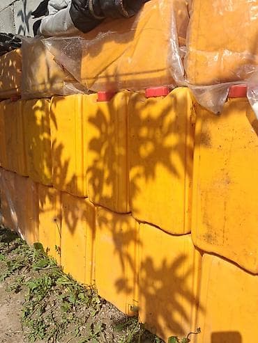 коня: Канистра 20 л, Самовывоз — 2