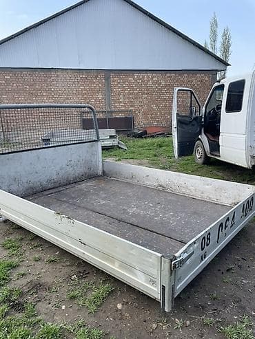 самосвальный кузов: Кузов бортовой Mercedes-Benz, Б/у — 2