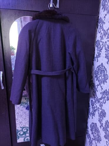 шинель ссср: Продаётся шикарный пальто новый из Ссср.Размер 44 написано но подойдёт — 8