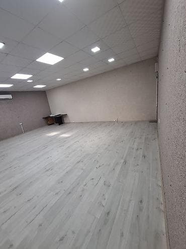 сдаю стом кресло: Аренда офисов, 48 м², В административном здании — 4