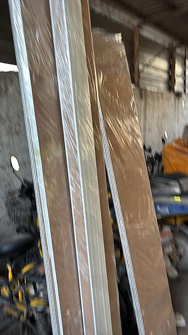 Панели/листы из ламинированного материала в защитной пленке -