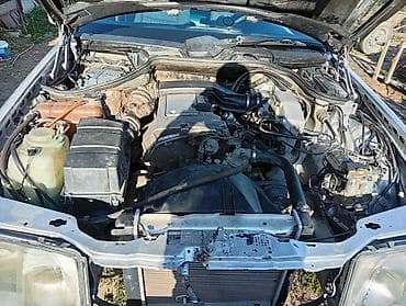 cl class: Mercedes-Benz W124: 1993 г., 2.2 л, Ручные, Бензин, Седан — 6