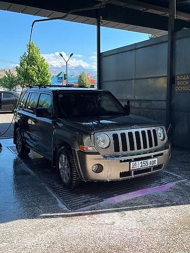 Услуги мойки авто: Jeep Patriot: 2008 г., Механика, Бензин, Внедорожник — 1