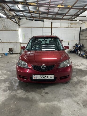 Mazda Demio: 2003 г., 1.3 л, Автомат, Бензин, Хэтчбэк