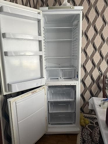 Техника и электроника: Холодильник Indesit, Двухкамерный — 2
