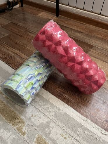 Новый ролик массажный, для фитнеса В красивом цвете В наличии две at lalafo.kg Новый ролик массажный, для фитнеса В красивом цвете В наличии две