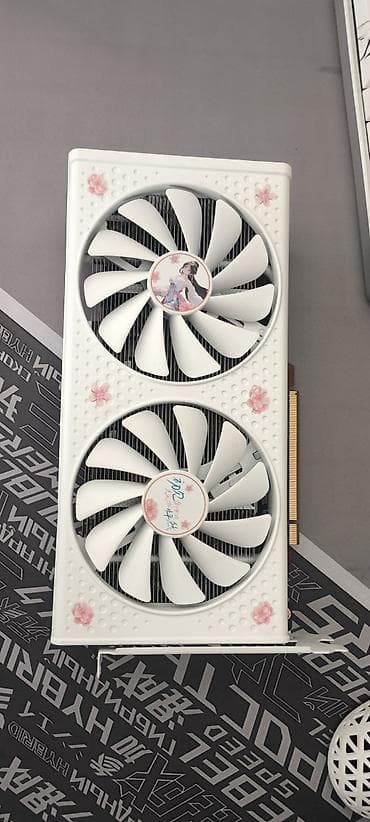 6800 xt: Видеокарта — 3