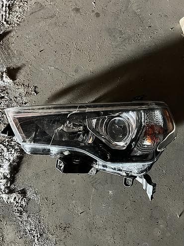 авто для охоты: Передняя левая фара Toyota 2018 г., Б/у, Оригинал, США — 3