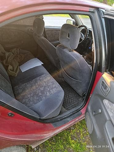 mini cuper: Toyota Avensis: 1998 г., 1.8 л, Механика, Бензин, Седан — 5