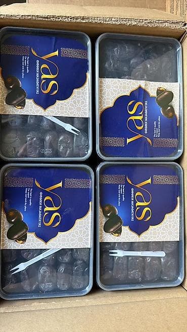 Потом и в розницу Финики Yas — фасованные в пластиковые контейнеры с