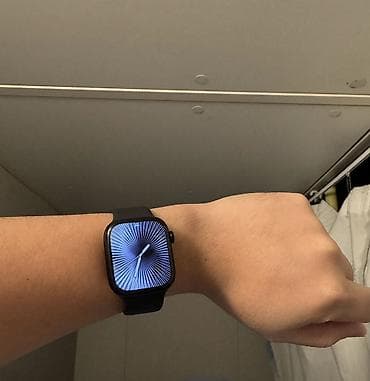 formula 1: Apple watch series 10 jet black, 46 мм, состояние идеальное, наклеено — 1