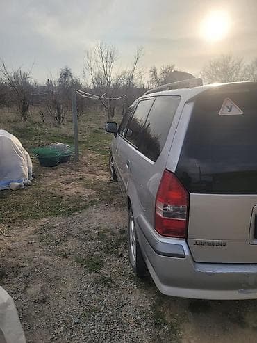 спейс вегон: Mitsubishi Space Wagon: 1999 г., 2 л, Ручные, Бензин, Универсал — 5