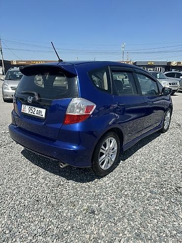 lexus 2001: Honda Fit: 2009 г., 1.5 л, Автомат, Бензин, Хэтчбэк — 4