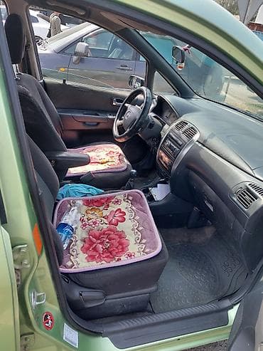 200000 машина: Mazda PREMACY: 2002 г., 2 л, Механика, Дизель — 5