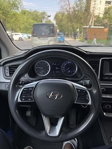 Продажа авто: Hyundai Sonata: 2018 г., 2 л, Автомат, Газ, Седан — 6