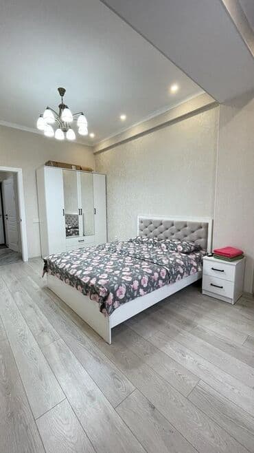 суточные дома: 1 бөлмө, Душ кабинасы, Жаздык, жууркан-төшөк каптары, Кондиционер — 5