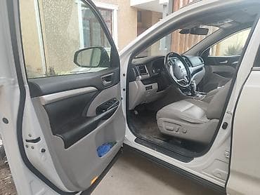 Toyota Highlander: 2018 г., 3.5 л, Автомат, Бензин, Кроссовер — 6