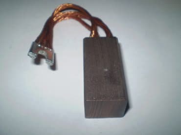 шредеры скрепок с ручкой: Продаю!

Электрощетки 611ОМ 
Размеры - 22х30х60 
количество - 80 шт — 3