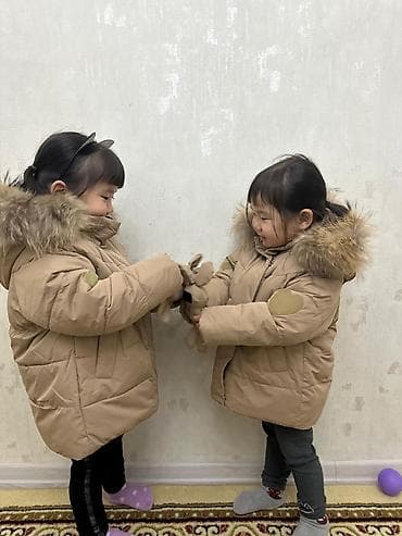 Платья: Детские зимние пуховики Delfinfree, цвет бежевый - Размеры на ярлыке — 1