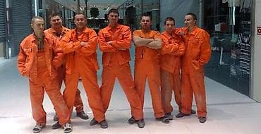 магазин с товаром: Бригада грузчиков, поможем освободить гараж или склад от барахла — 1